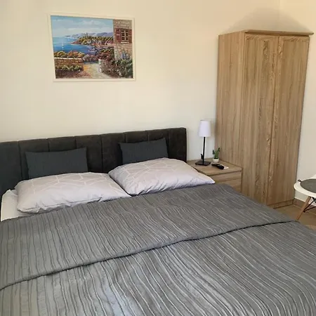 Mirela Apartment